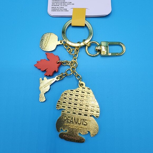 Loungefly Peanuts Snoopy & Woodstock Vampire Halloween Fall Keychain Charm NEW - Picture 8 of 11
